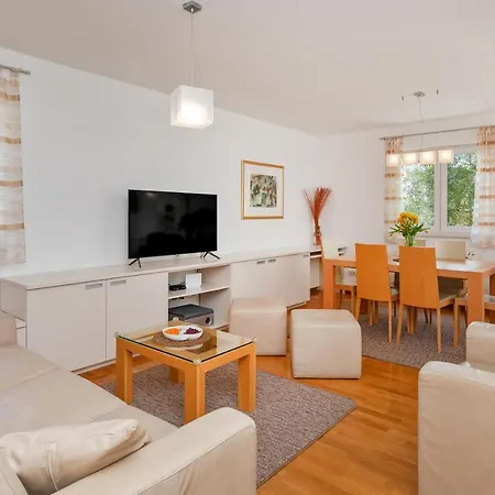 Comfortable Apartment Laura Lapad With Garage Dubrovnik Exterior photo
