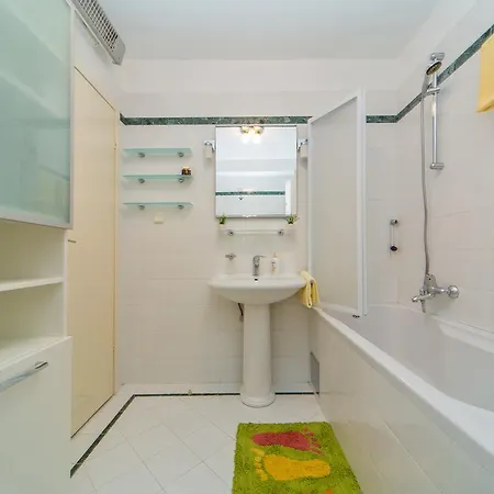Comfortable Apartment Laura Lapad With Garage Dubrovnik Exterior photo